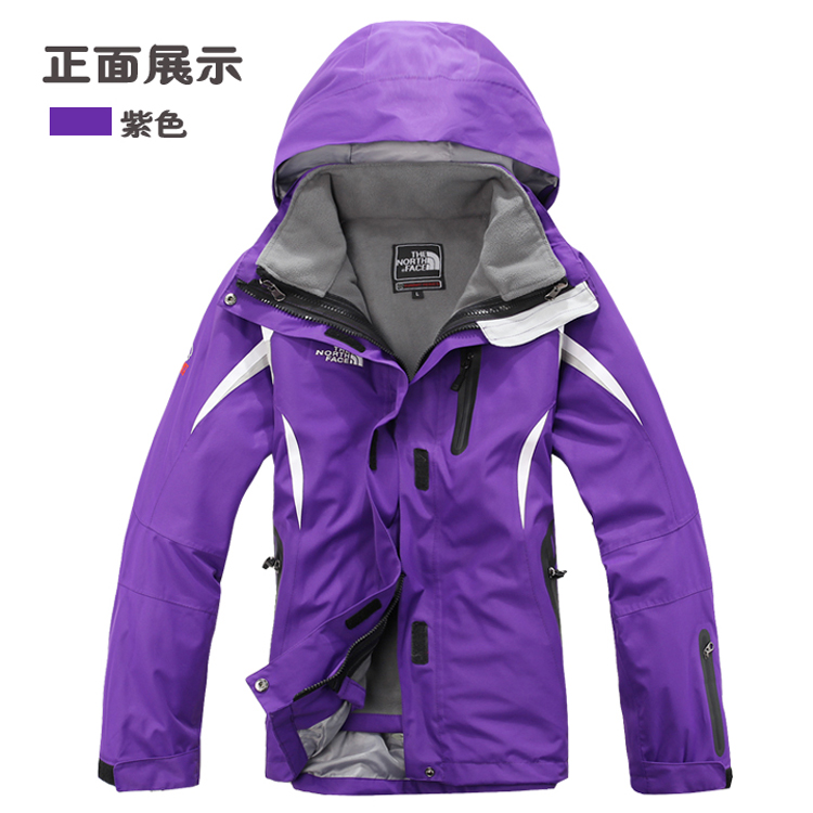 户外运动冲锋衣女大码登山服防水保暖透气三合一抓绒加厚旅行外套
